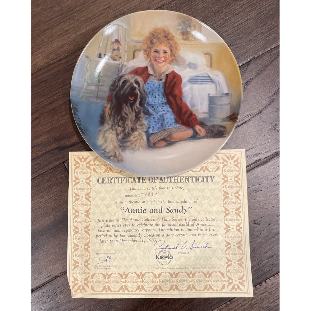 Knowles Annie‎ and Sandy Collector Plate with Certificate of Authentication